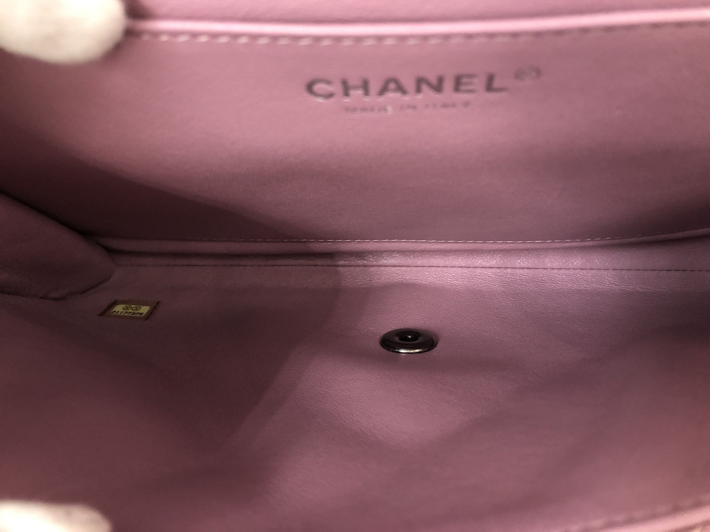 Sac Chanel Matelassé Rose en Cuir Caviar