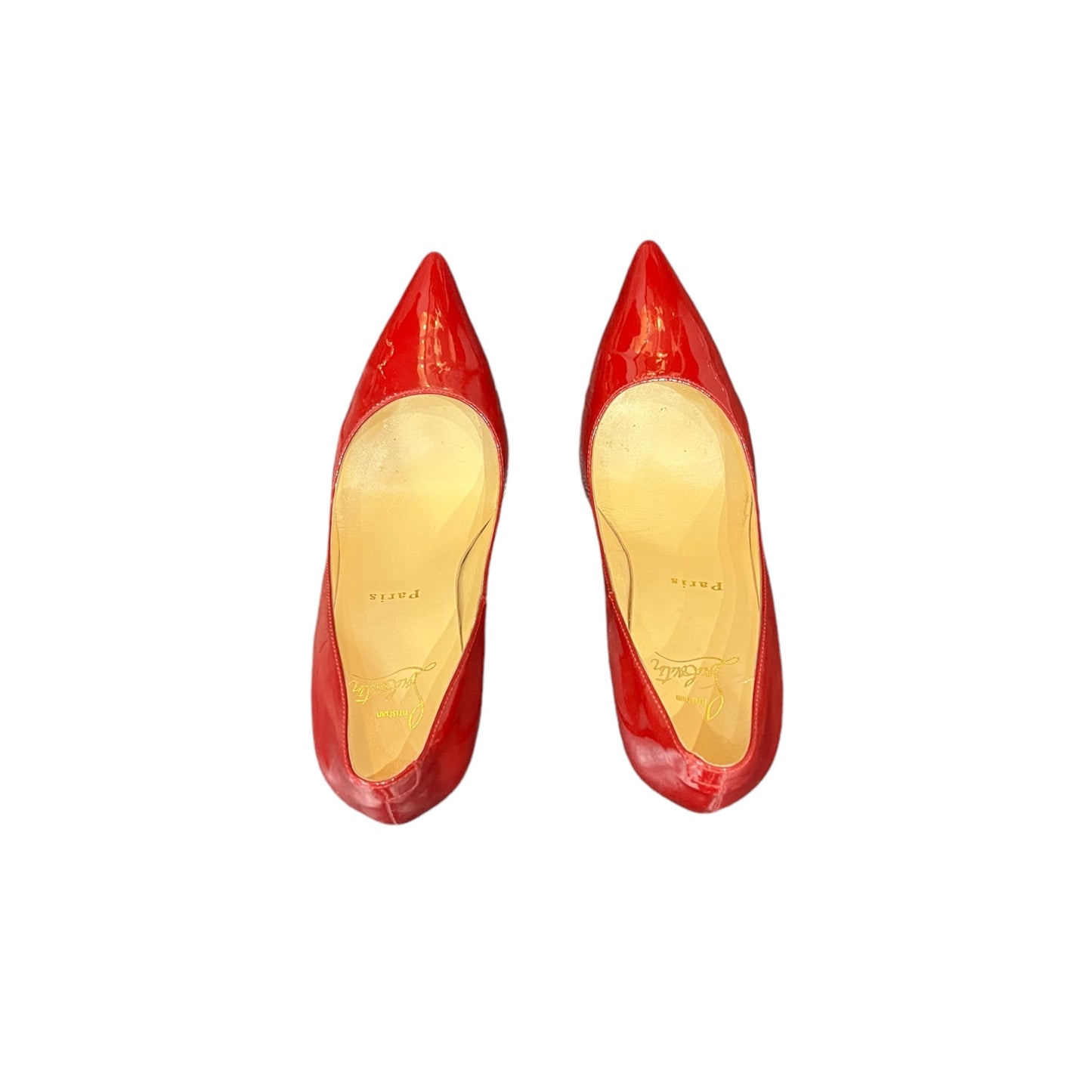 Escarpins Louboutin en cuir verni rouge