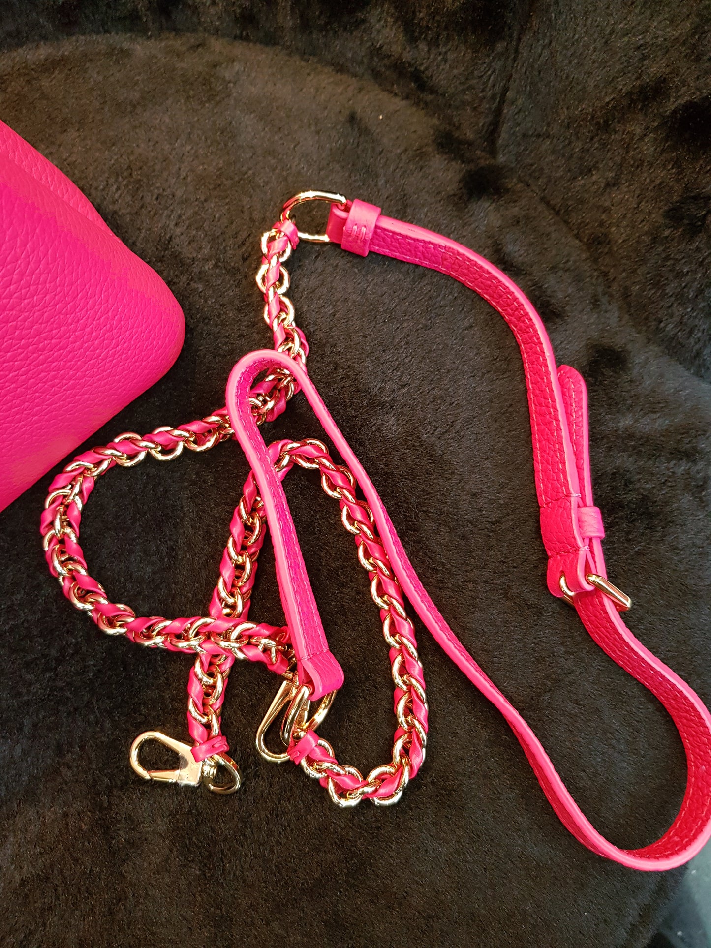 Sac Louis Vuitton Capucines BB rose