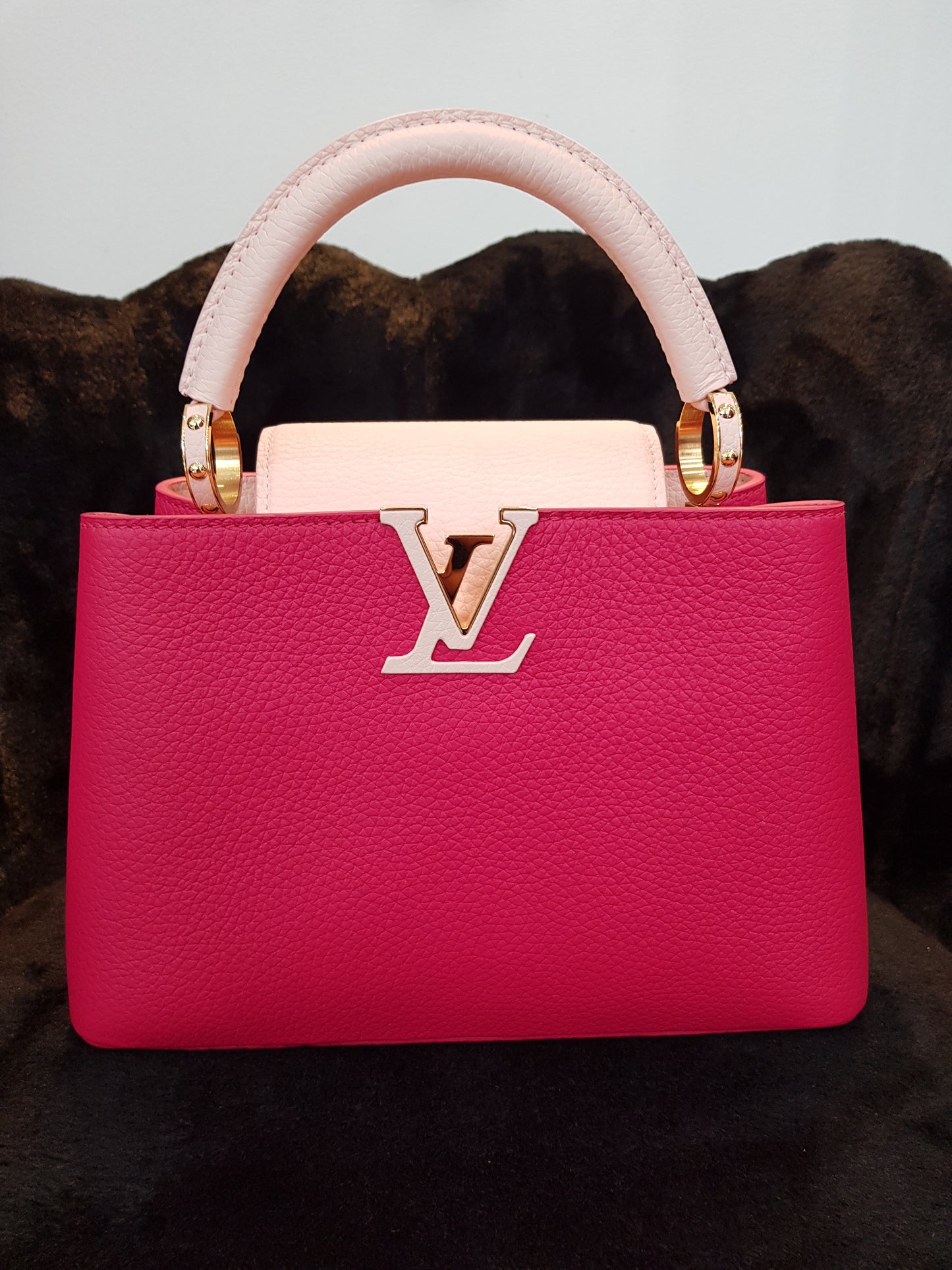 Sac Louis Vuitton Capucines BB rose