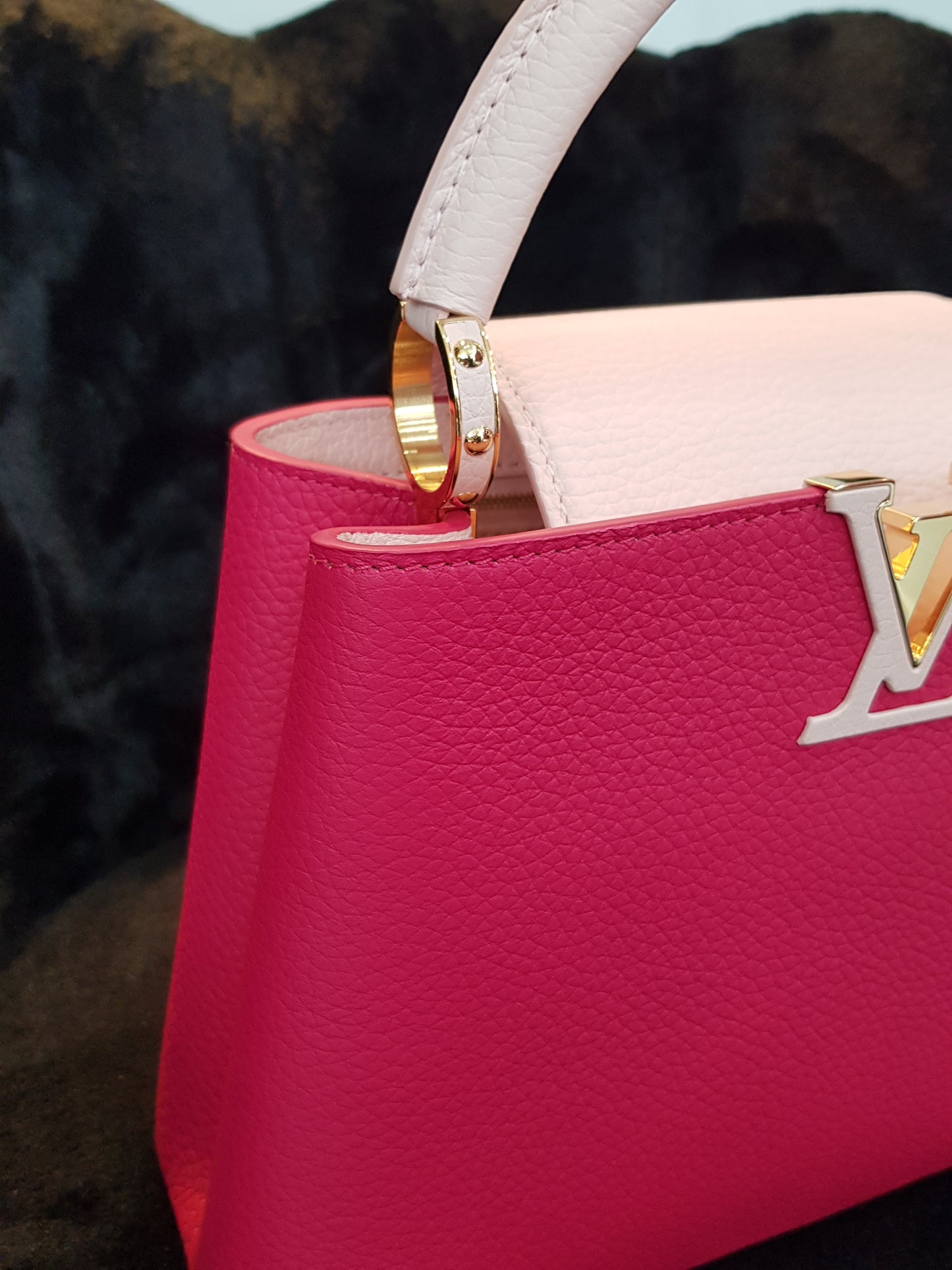 Sac Louis Vuitton Capucines BB rose