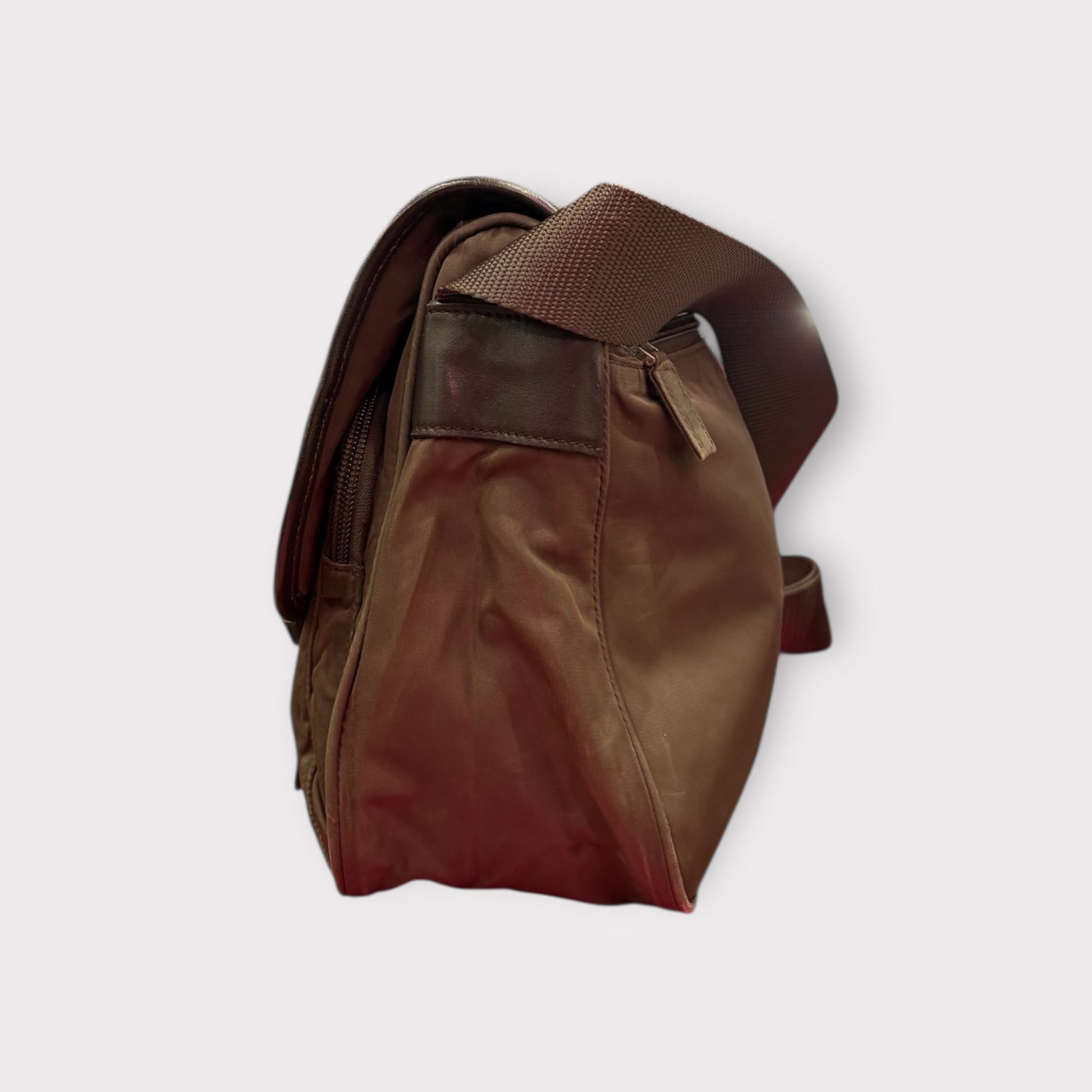 Prada – Sac bandoulière nylon kaki / marron