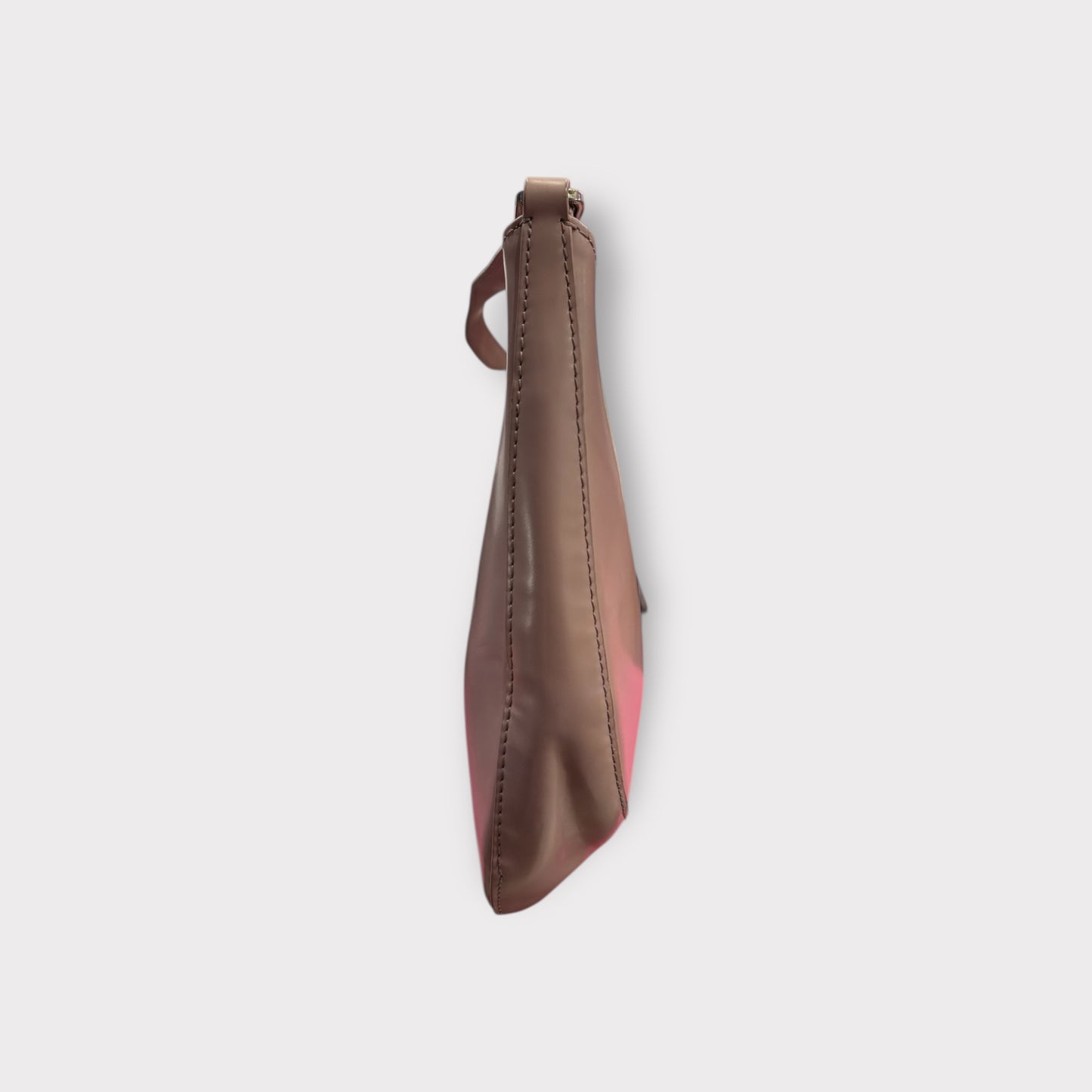 Prada – Sac épaule cuir rose logo triangle