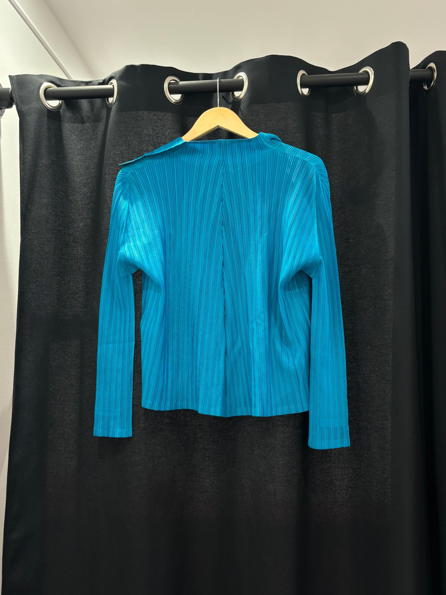 Cardigan Issey Miyake Pleats Please