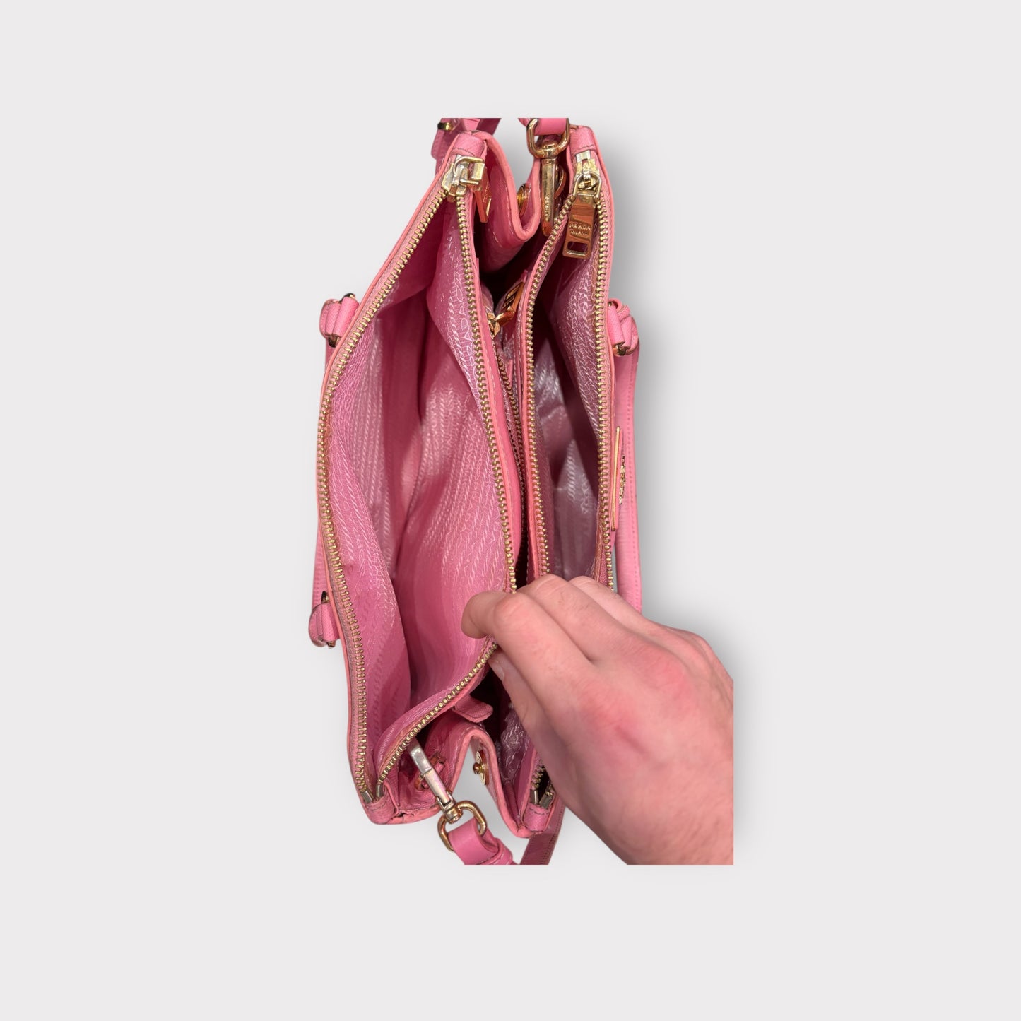 Prada – Sac cuir rose double compartiment